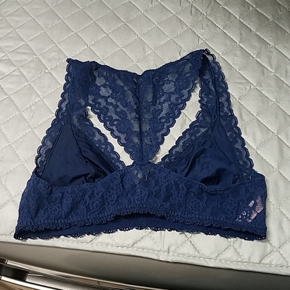 NWOT Victoria Secret bra - Picture 2 of 3
